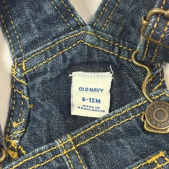 Old Navy - NWT - Denim overalls. Size 6-12 months - Picture 3 of 3